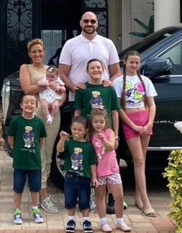 Paris Fury with her husband Tyson Fury and children